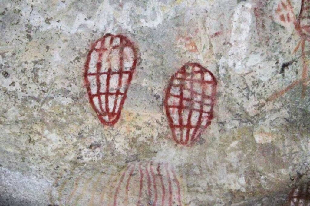 History of the Whitsunday islands aboriginal rock paintings