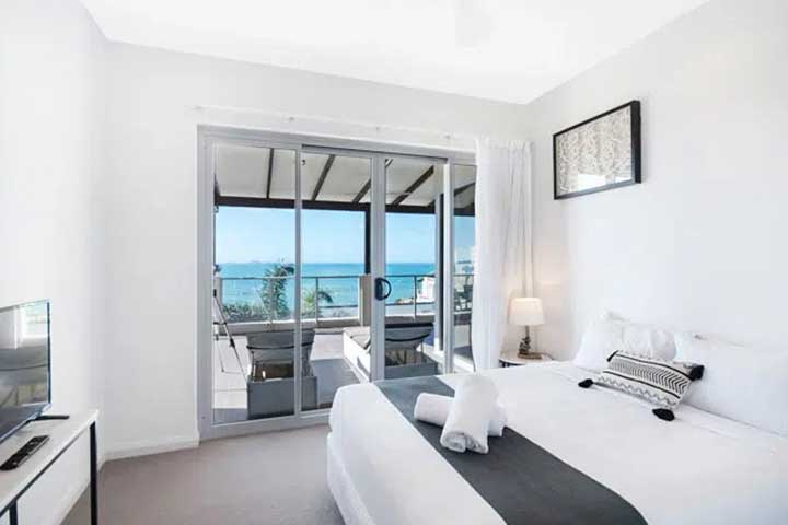best accommodation in Airlie beach is Whitsunday Reflections