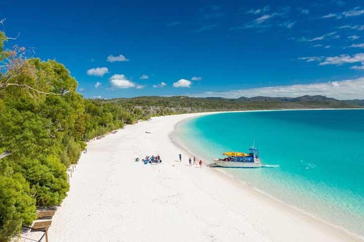 Scamper Whitsundays and Whitehaven Beach Camping Ferry Transfer