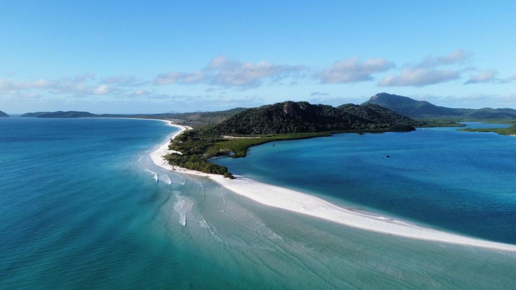 Whitsunday Island Sand spit at Hill Inlet