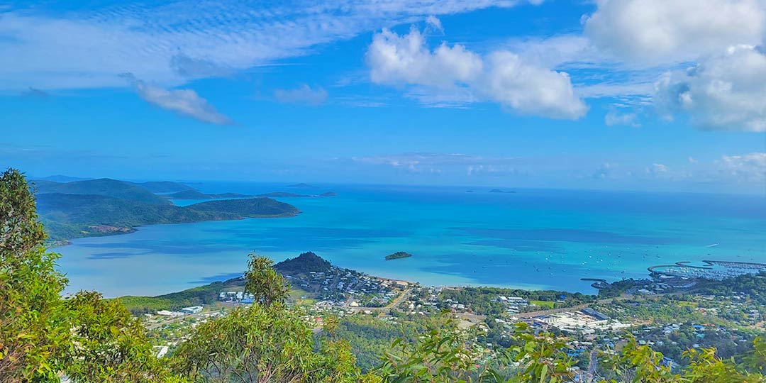 Honey Eater Lookout View over Airlie Beach