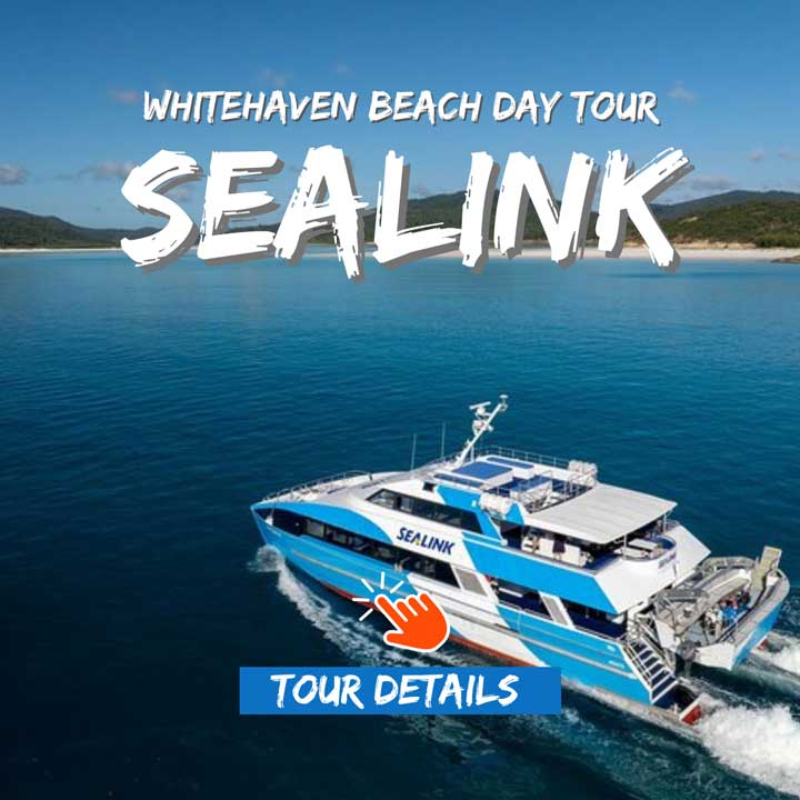 Sealink Whitsunday ferry Infront of Whitehaven Beach
